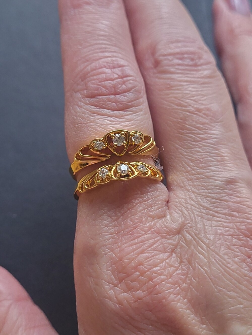 Goldtone engagement style ring size 7 rhinestones
